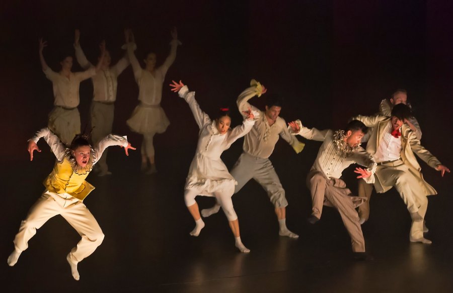 Hofesh Shechter, Clowns door NDT1, foto (c) Rob Kints