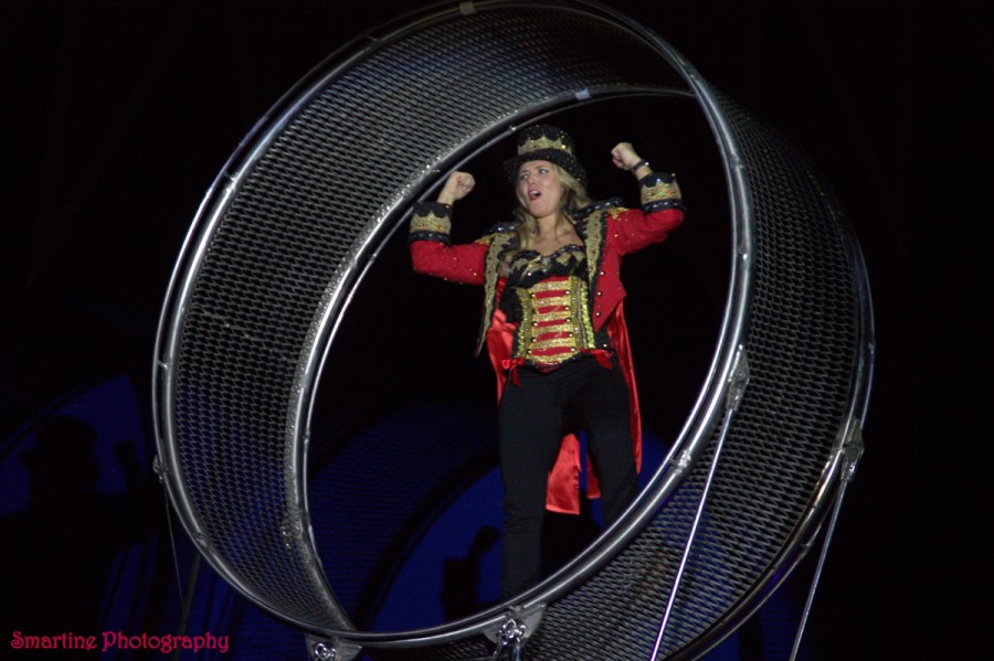 Jenny Smit in the wheel of death. Smartine Photography