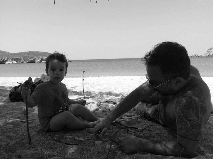 Kouvaras met zijn zoon