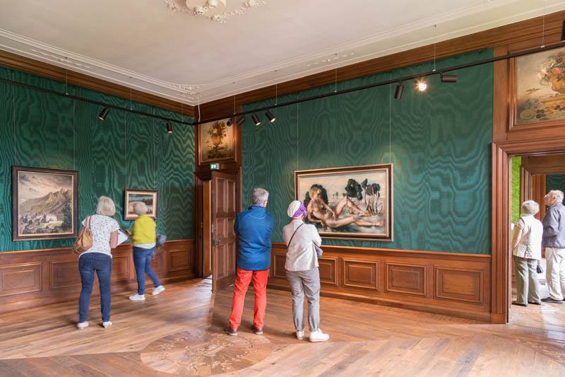 Zaal 3, met o.a. 'Landschap Bormis' en 'Rustende Venus'