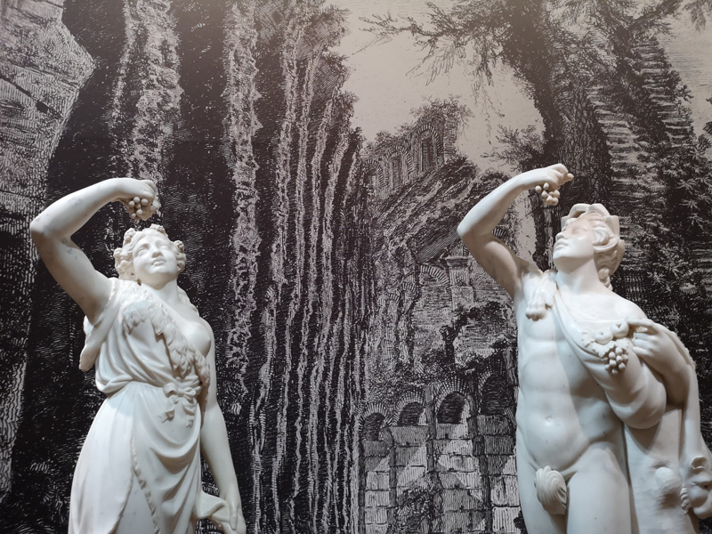 Bacchante en sater, toegeschreven Joseph Wilton