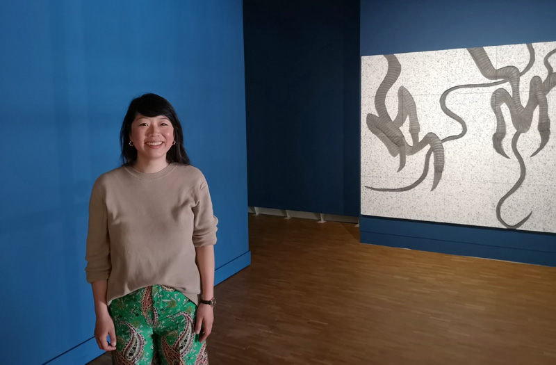 Mickey Yang in haar tentoonstelling (foto auteur)
