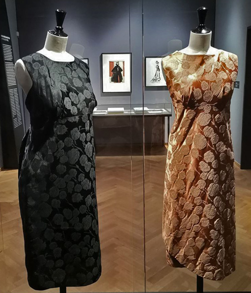 Jurk in kleur en in zwart (foto's auteur)